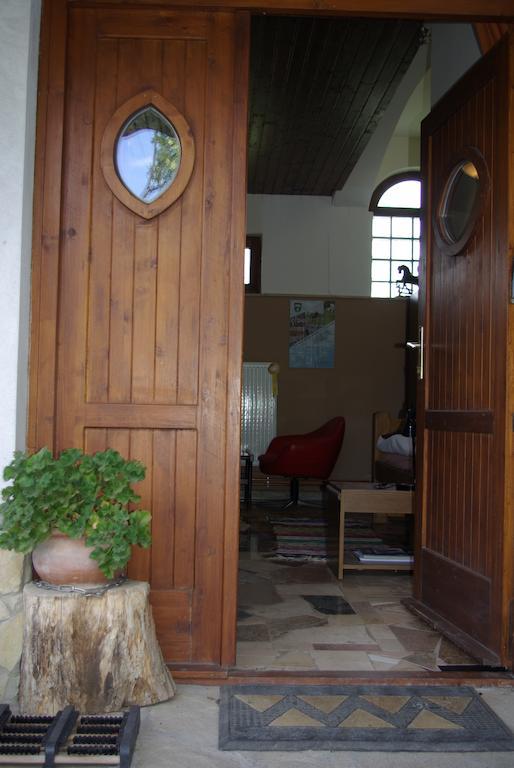 Dabasi Lovas Vendeghaz Hotel Buitenkant foto